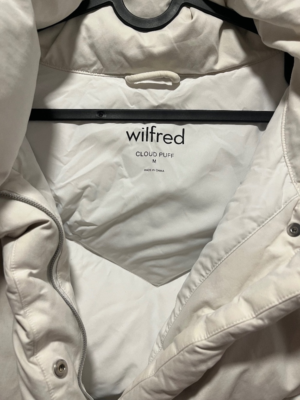 Aritzia CLOUD Puff Size Medium